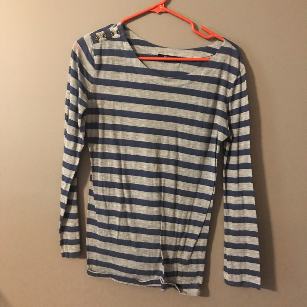 Blue and grey top